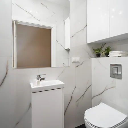 Modern Praga Okrzei * Warschau