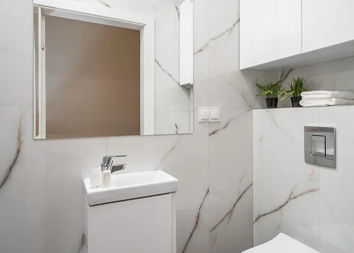 Modern Praga Okrzei * Warsaw